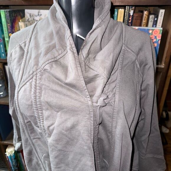 Prairie Underground moth asymmetrical organic wrap M coat - Picture 5 of 9